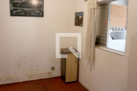 Casa à venda com 180m², 2 quartos e 2 vagasEscritório