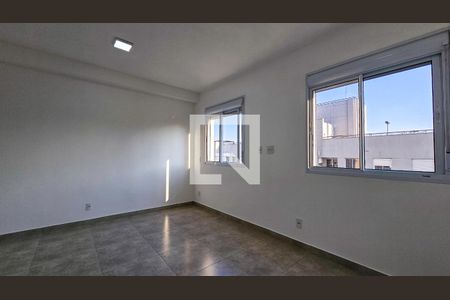 DORMITÓRIO de apartamento à venda com 1 quarto, 47m² em Jardim Tupanci, Barueri