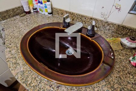 Apartamento à venda com 117m², 3 quartos e 1 vaga Apartamento à venda com 117m², 3 quartos e 1 vagaBanheiro