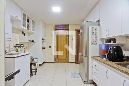 Apartamento à venda com 117m², 3 quartos e 1 vaga Apartamento à venda com 117m², 3 quartos e 1 vagaCozinha