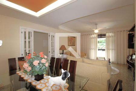 Sala de casa à venda com 3 quartos, 350m² em Anil, Rio de Janeiro