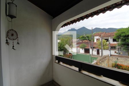 Casa à venda com 350m², 3 quartos e 3 vagasVaranda da suíte 1