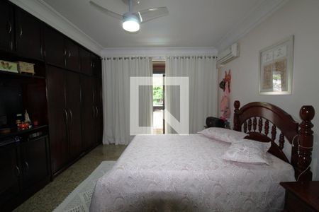 Casa à venda com 350m², 3 quartos e 3 vagasSuíte 1