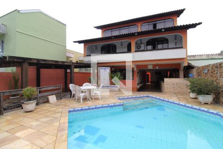 Casa à venda com 350m², 3 quartos e 3 vagasFrente da casa