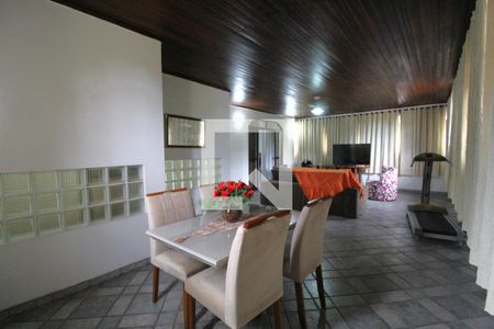 Casa à venda com 350m², 3 quartos e 3 vagasPiso Superior