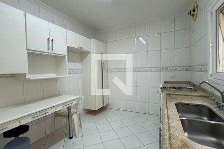 Casa de condomínio à venda com 400m², 4 quartos e 4 vagasCozinha 2