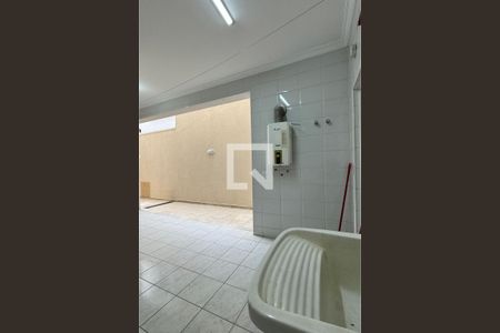 Casa de condomínio à venda com 400m², 4 quartos e 4 vagasÁrea de Serviço