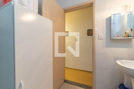 Banheiro  de casa à venda com 2 quartos, 140m² em Vila Paulicéia, São Paulo