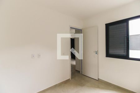 Quarto 1 de apartamento à venda com 2 quartos, 30m² em Guaiaúna, São Paulo