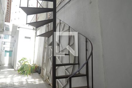 Casa à venda com 400m², 18 quartos e sem vagaEscada 4