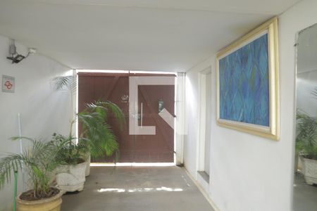 Casa à venda com 400m², 18 quartos e sem vagaEntrada