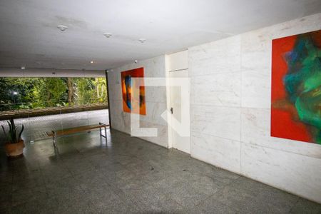 Apartamento à venda com 178m², 4 quartos e 1 vagaHall de entrada