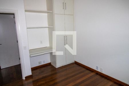 Apartamento à venda com 178m², 4 quartos e 1 vagaQuarto 4