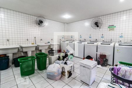 Studio para alugar com 27m², 1 quarto e 1 vaga Studio para alugar com 27m², 1 quarto e 1 vagaLavanderia