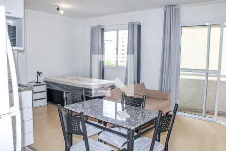 Sala  de kitnet/studio para alugar com 1 quarto, 27m² em Perdizes, São Paulo