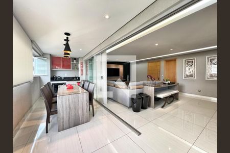 Sala de apartamento à venda com 4 quartos, 157m² em Sion, Belo Horizonte