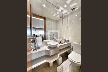 Banheiro de apartamento à venda com 4 quartos, 157m² em Sion, Belo Horizonte
