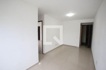 Sala de apartamento para alugar com 2 quartos, 69m² em Taquara, Rio de Janeiro
