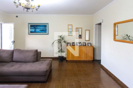 Sala de casa à venda com 3 quartos, 150m² em Jardim Teresa, São Paulo