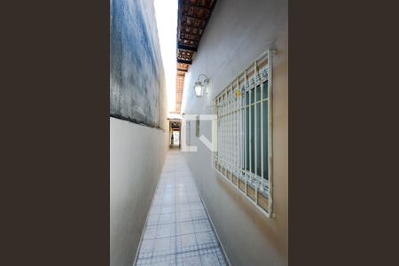 Casa à venda com 134m², 2 quartos e 2 vagasCorredor Lateral 