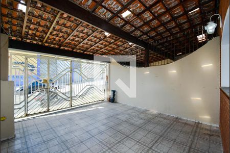 Casa à venda com 134m², 2 quartos e 2 vagasGaragem