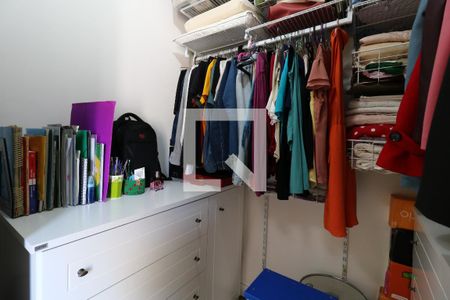 Apartamento à venda com 180m², 3 quartos e 2 vagasCloset da Suíte
