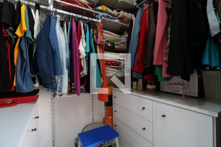 Apartamento à venda com 180m², 3 quartos e 2 vagasCloset da Suíte