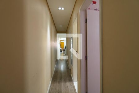 Apartamento à venda com 180m², 3 quartos e 2 vagasCorredor