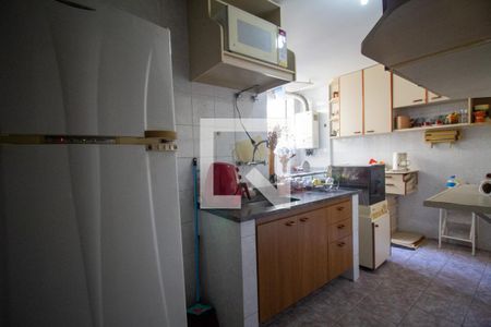 Apartamento para alugar com 130m², 4 quartos e 2 vagasCozinha e Área de Serviço