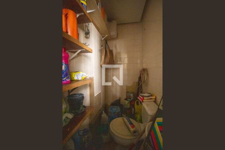 Apartamento para alugar com 130m², 4 quartos e 2 vagasBanheiro de Serviço