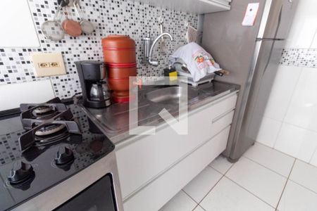 Apartamento para alugar com 42m², 2 quartos e sem vagaCozinha - Armários
