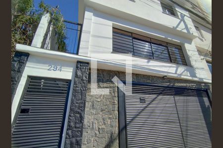 Casa à venda com 200m², 3 quartos e 2 vagasFachada