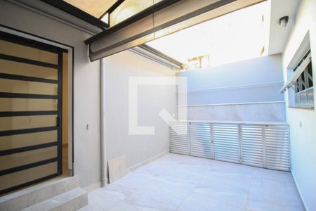 Casa à venda com 200m², 3 quartos e 2 vagasÁrea externa