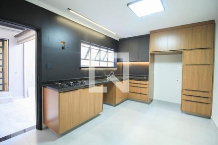 Casa à venda com 200m², 3 quartos e 2 vagasCozinha