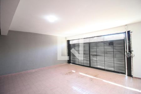 Casa à venda com 200m², 3 quartos e 2 vagasGaragem