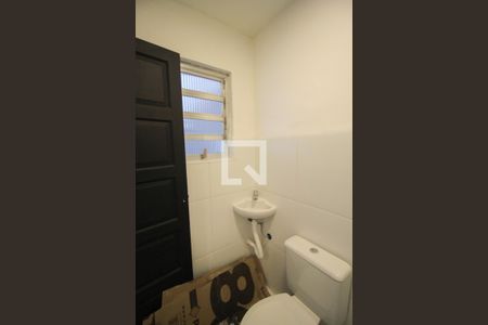 Casa à venda com 200m², 3 quartos e 2 vagasBanheiro