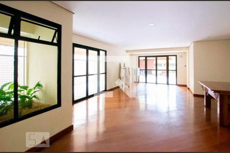 Apartamento para alugar com 65m², 2 quartos e 1 vaga Apartamento para alugar com 65m², 2 quartos e 1 vagaÁrea comum - Salão de festas