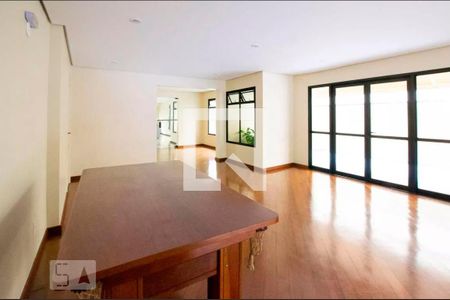Apartamento para alugar com 65m², 2 quartos e 1 vaga Apartamento para alugar com 65m², 2 quartos e 1 vagaÁrea comum - Salão de festas