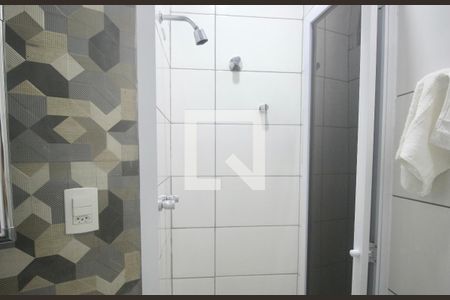 Banheiro Suíte de apartamento para alugar com 2 quartos, 70m² em Centro, Guarujá