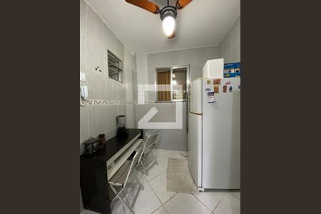 Casa à venda com 93m², 3 quartos e sem vaga Casa à venda com 93m², 3 quartos e sem vagaCozinha