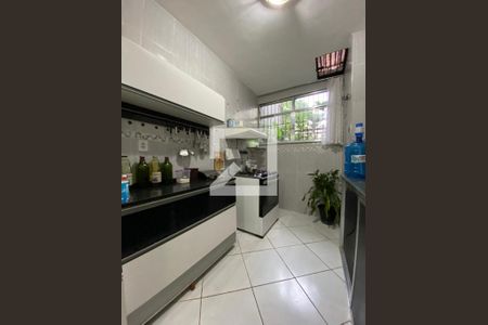 Casa à venda com 93m², 3 quartos e sem vaga Casa à venda com 93m², 3 quartos e sem vagaCozinha