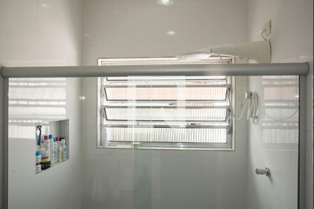 Casa à venda com 240m², 2 quartos e 3 vagas Casa à venda com 240m², 2 quartos e 3 vagasBanheiro