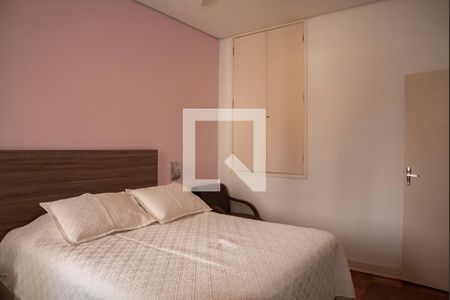 Casa à venda com 240m², 2 quartos e 3 vagas Casa à venda com 240m², 2 quartos e 3 vagasSuíte