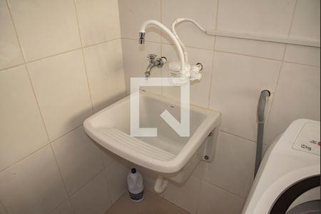 Casa à venda com 240m², 2 quartos e 3 vagas Casa à venda com 240m², 2 quartos e 3 vagasÁrea de Serviço