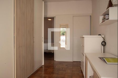 Casa à venda com 240m², 2 quartos e 3 vagas Casa à venda com 240m², 2 quartos e 3 vagasCloset da Suíte