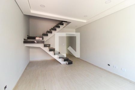 Sala de casa à venda com 3 quartos, 108m² em Vila Curuçá, São Paulo