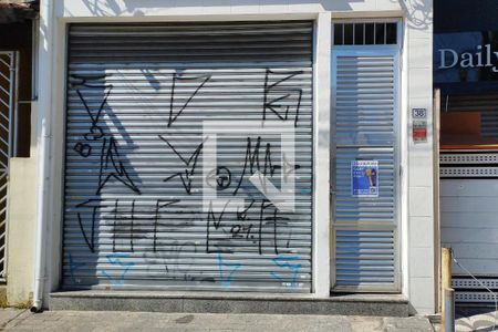 Casa para alugar com 49m², 1 quarto e sem vaga Casa para alugar com 49m², 1 quarto e sem vagaFachada