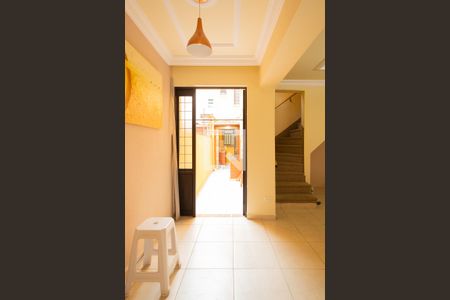 Sala de casa de condomínio para alugar com 3 quartos, 100m² em Paulicéia, São Bernardo do Campo