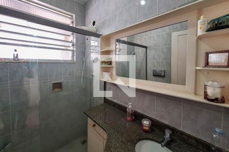 Banheiro de apartamento para alugar com 1 quarto, 50m² em São Francisco, Niterói