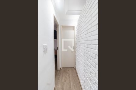 Corredor de apartamento para alugar com 2 quartos, 53m² em Jardim Carlu, São Paulo